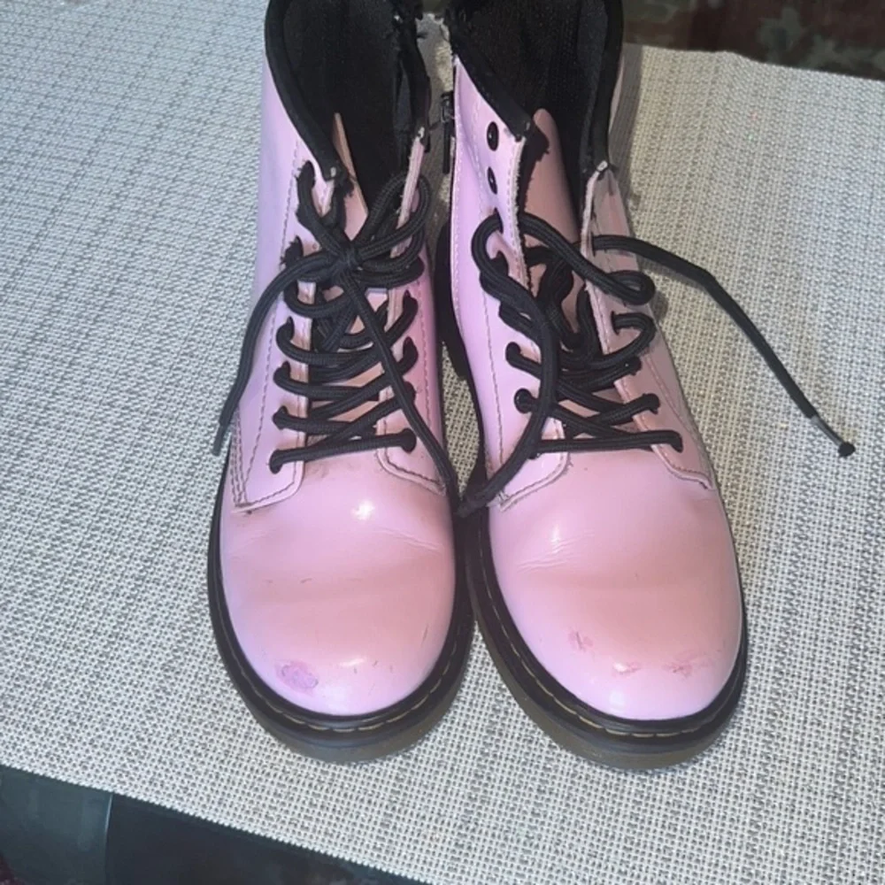 Pink dr martens